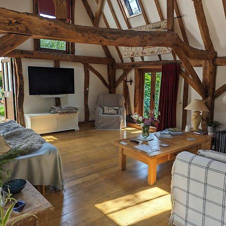 Cosy Listed Barn In Peaceful Country Village Granborough المظهر الخارجي الصورة